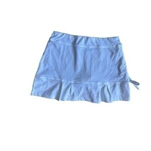 NWOT Fila, girls size medium,white tennis skirt/skirts with gray built in shorts